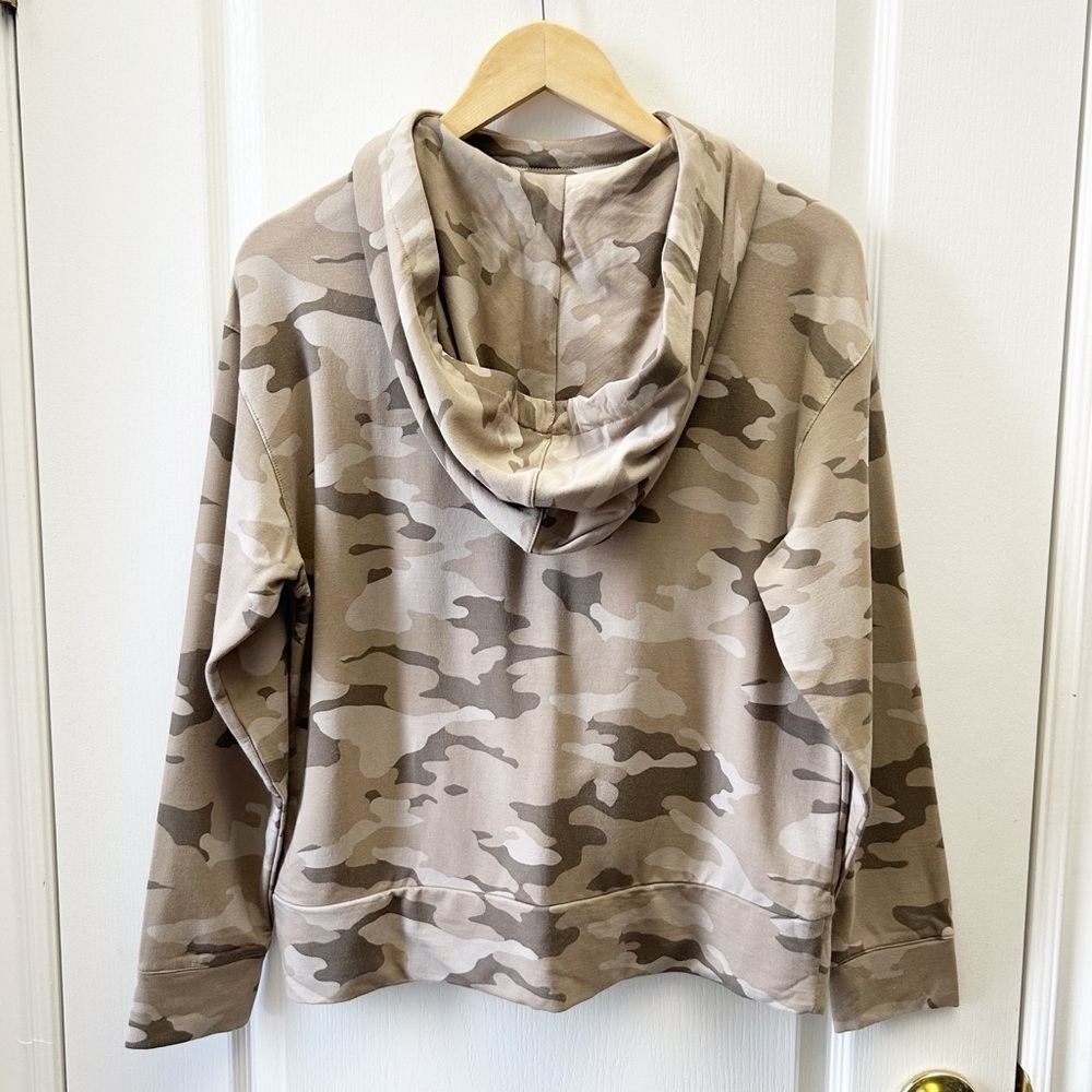 Banana Republic Women’s Baby Terry Hoodie Camo Print Size XS - Picture 6 of 13